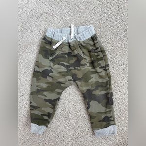 Gap joggers